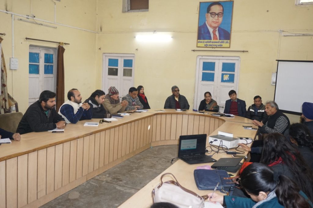 प्लास्टिक को गंगा में जाने से रोकने के लिए हुई बैठक