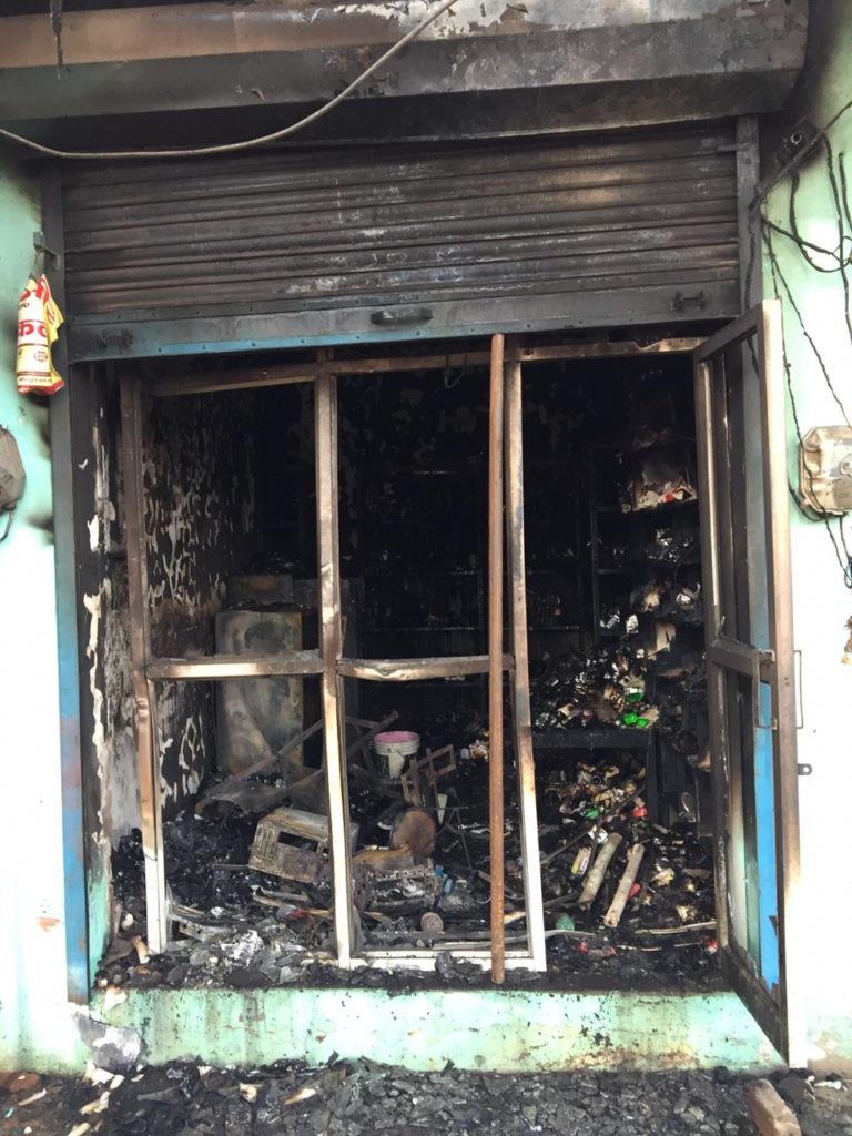 शार्ट सर्किट सेचौधरी  मेडिकल एजेंसी मोहनपुरा  में लगी आग, लाखों का नुकसान