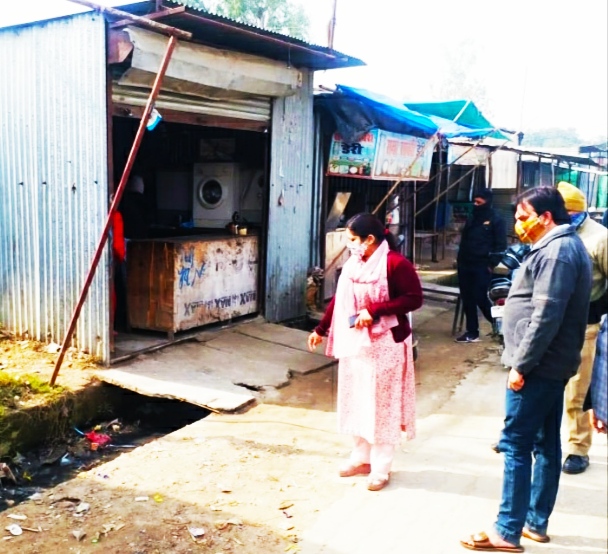 चकरोड पर हुवे अतिक्रमण की ज्वाइंट मजिस्ट्रेट ने लेखपाल से तलब की विस्तृत आख्या,,,।