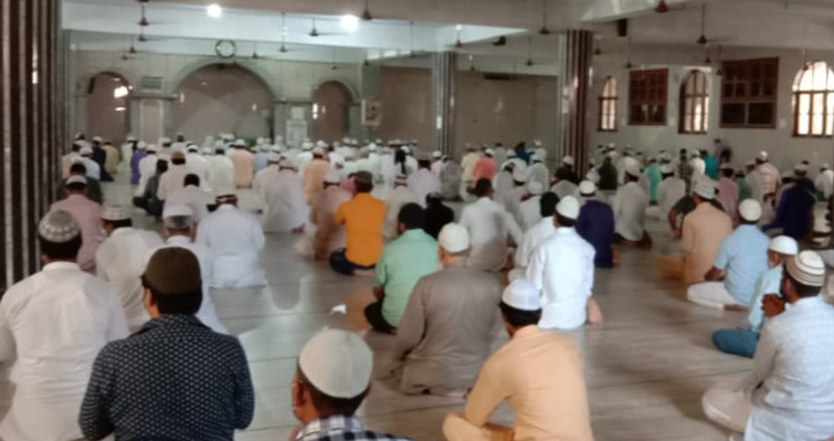 रुड़की ,कलियर व आसपास के क्षेत्रों में रमजान उल मुबारक के तीसरे जुमे की नमाज पूरे अकीदत के साथ की  अदा,,,,।
