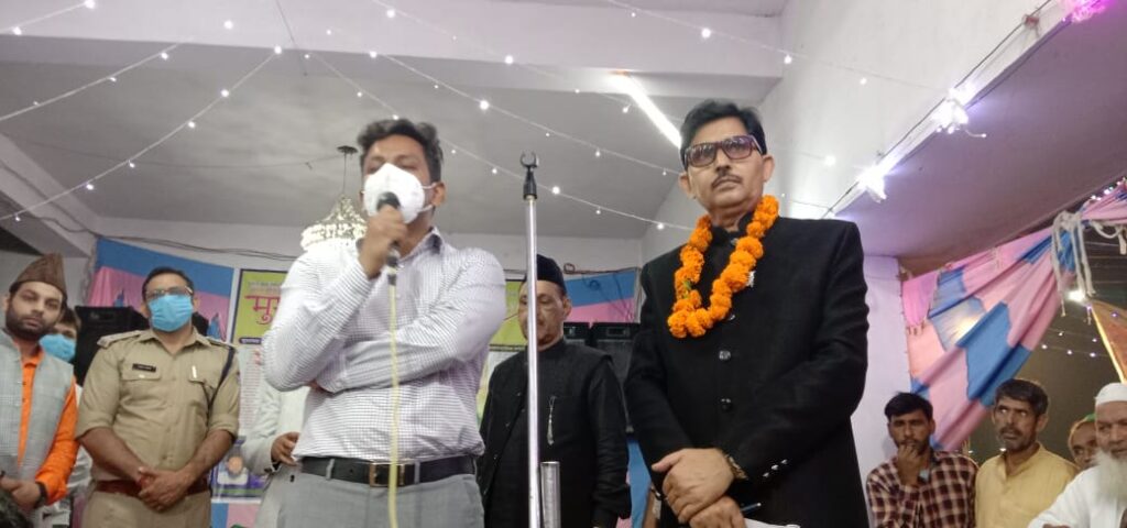 उर्स सकुशल सम्पन कराने पर आयोजन कमेटी ने ज्वाइंट मजिस्ट्रेट अंशुल सिंह सहित सभी अधिकारियों व पत्रकारों को किया सम्मानित,,,,।