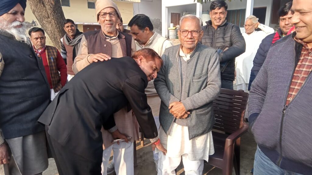 चन्दपुरी बांगर में प्रधान कर्मपाल ने साथियो सहित रविन्द्र पनियाला को दिया समर्थन,,,