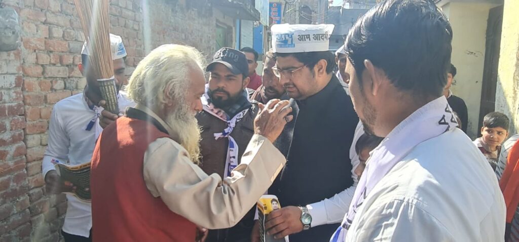 पिरान कलियर और जवाई खेड़ा में शादाब आलम का डोर-टू-डोर जनसंपर्क,मिल रहा प्रचण्ड जन समर्थन,,,….