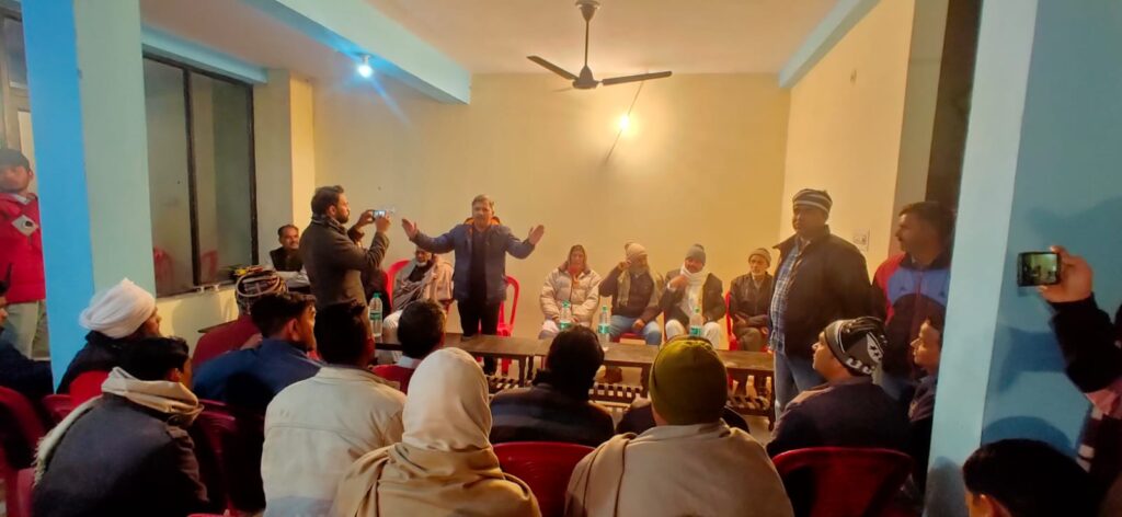 आसपा से टिकट कटने के बाद समाजसेवी राशिद मलिक बुलाई थी बैठक..