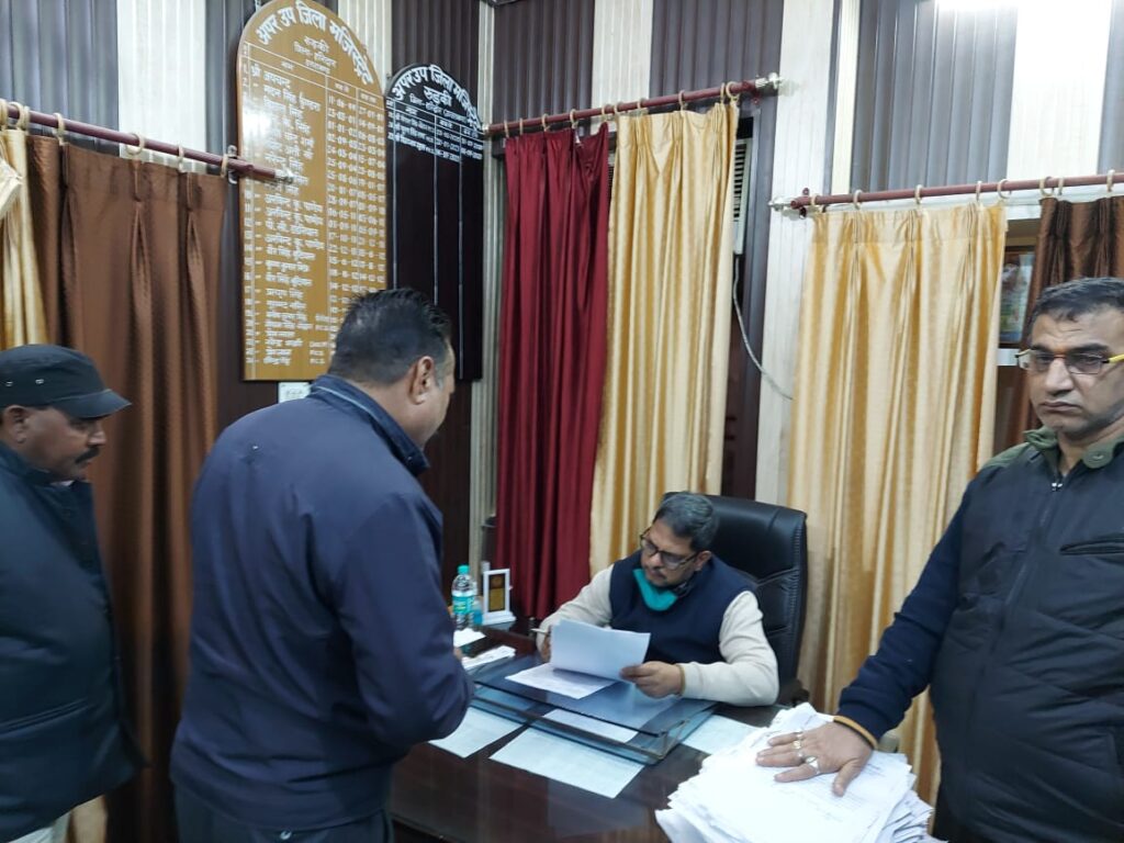 शमशान घाट समिति के पूर्व अध्यक्ष अमित अग्रवाल पर शमशान घाट के दान की रकम को खुर्द-बुर्द करने का लगाया आरोप ,,,,