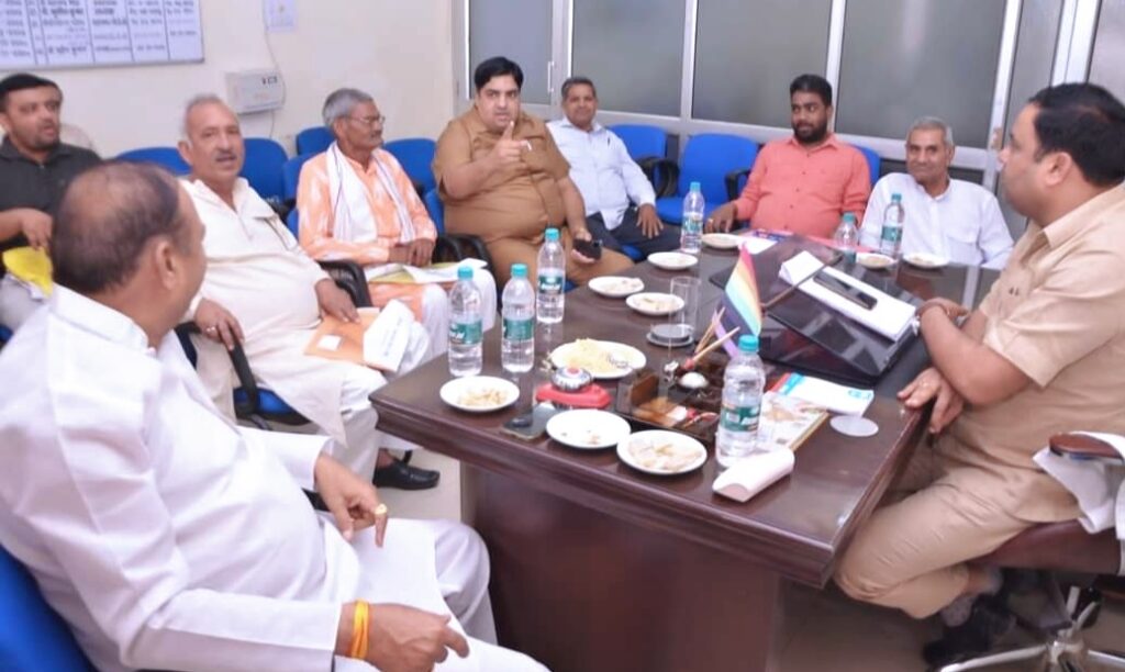 आज जिला सहकारी बैंक की प्रबन्ध समिति की बैठक में 9 कर्मचारियों को बैंक सेवाओ से किया बर्खास्त,,,