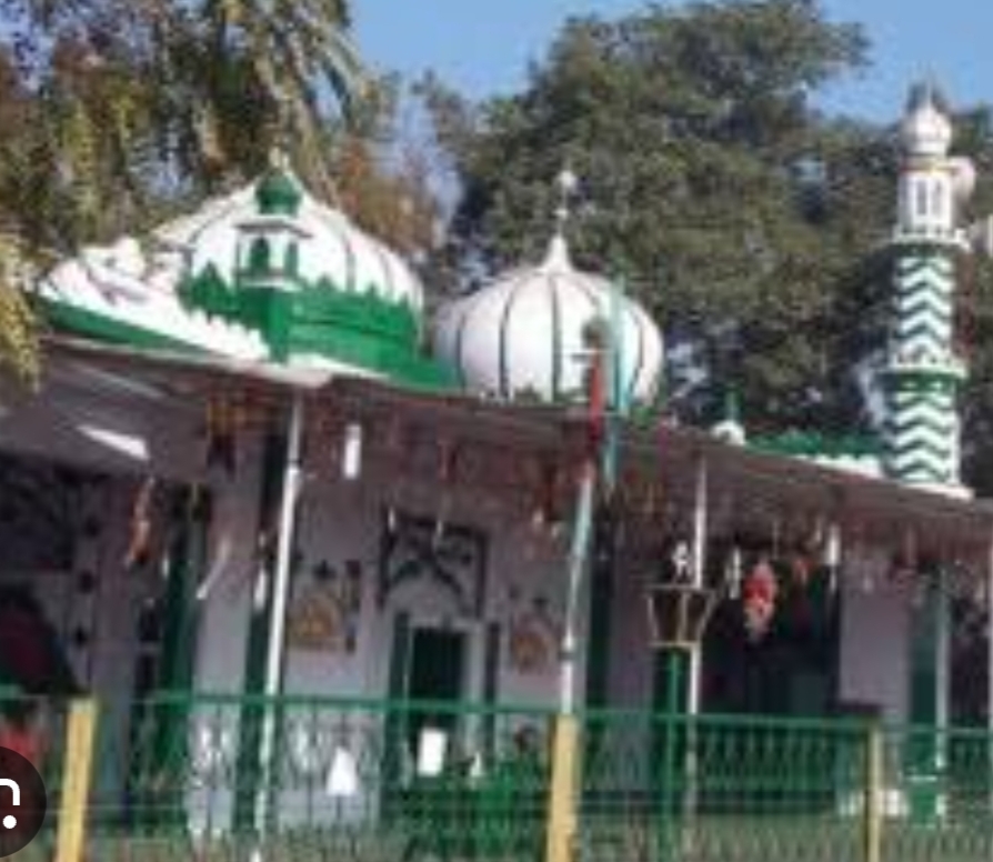 यूपी गंगनहर के अधिकारियों के पक्षपात पूर्ण रवैये से अल्पसंख्यक समाज आहत,,,