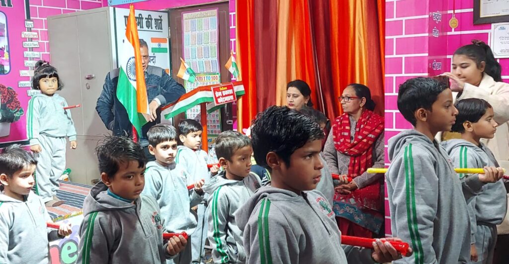 माता-पिता के बाद शिक्षकगण ही बच्चों को उचित शिक्षा व अच्छे संस्कार देने का करते है कार्य,,,निवर्तमान मेयर