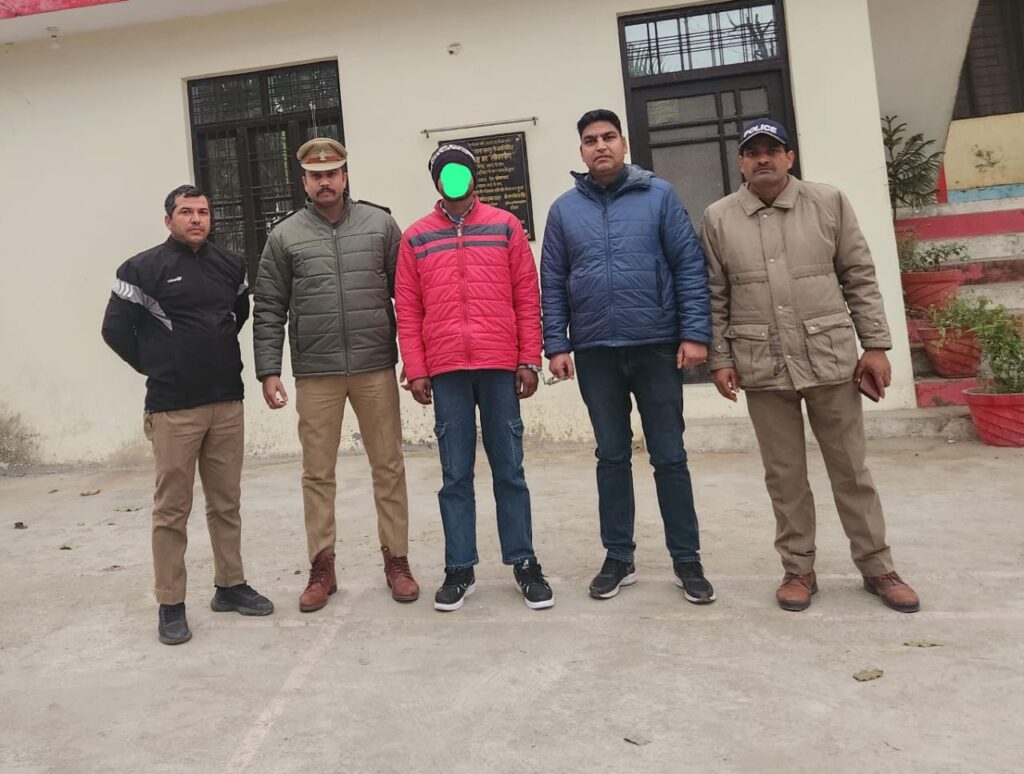 गुंडा एक्ट में जिलाबदर 10 हजार के इनामी को लक्सर व खानपुर पुलिस की संयुक्त टीम ने धरदबोचा,,,