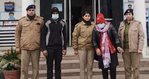 हाईवे किनारे शराब के ठेके से चोरी हुई बाइक के साथ पुलिस ने एक पति पत्नी को किया गिरफ्तार ,,,