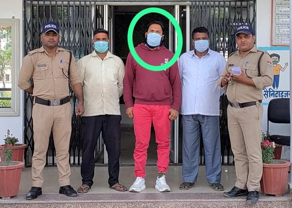 कभी प्रॉपर्टी डीलिंग तो कभी पुराने वाहनों की खरीद-फरोख्त के कारोबार में रकम लगवा कर लाखों रुपए की धोखाधड़ी करने वाले शातिर नटवरलाल को आखिरकार पुलिस ने किया गिरफ्तार ,,,