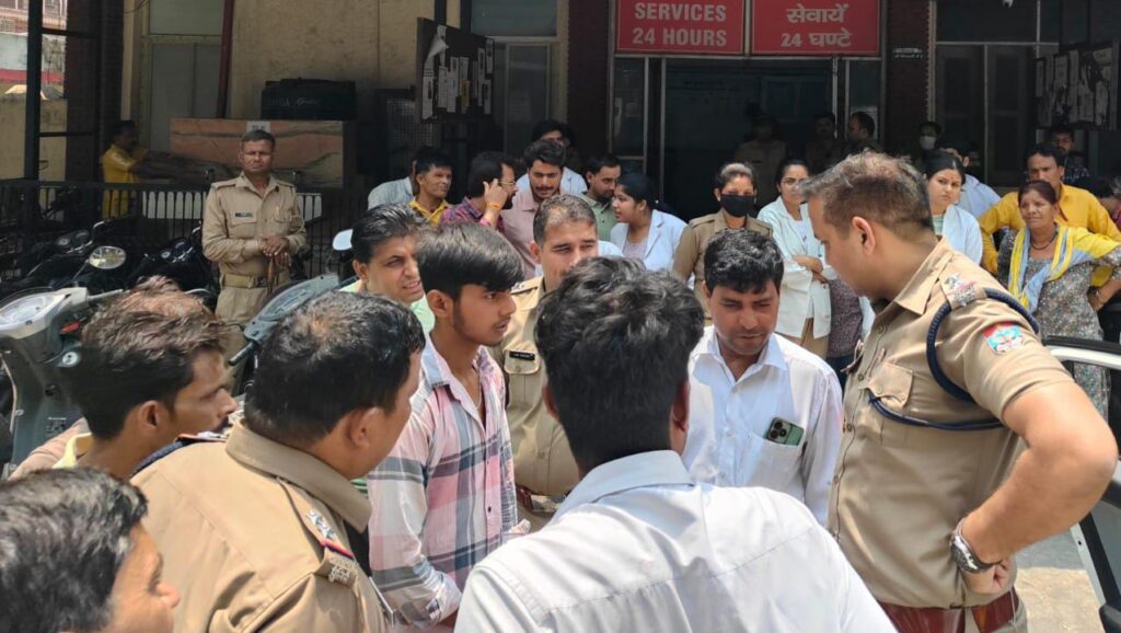 चंडी देवी मंदिर दर्शन के लिए बिजनौर के एक परिवार का छह साल का मासूम सड़क हादसे का हुआ शिकार ,,,