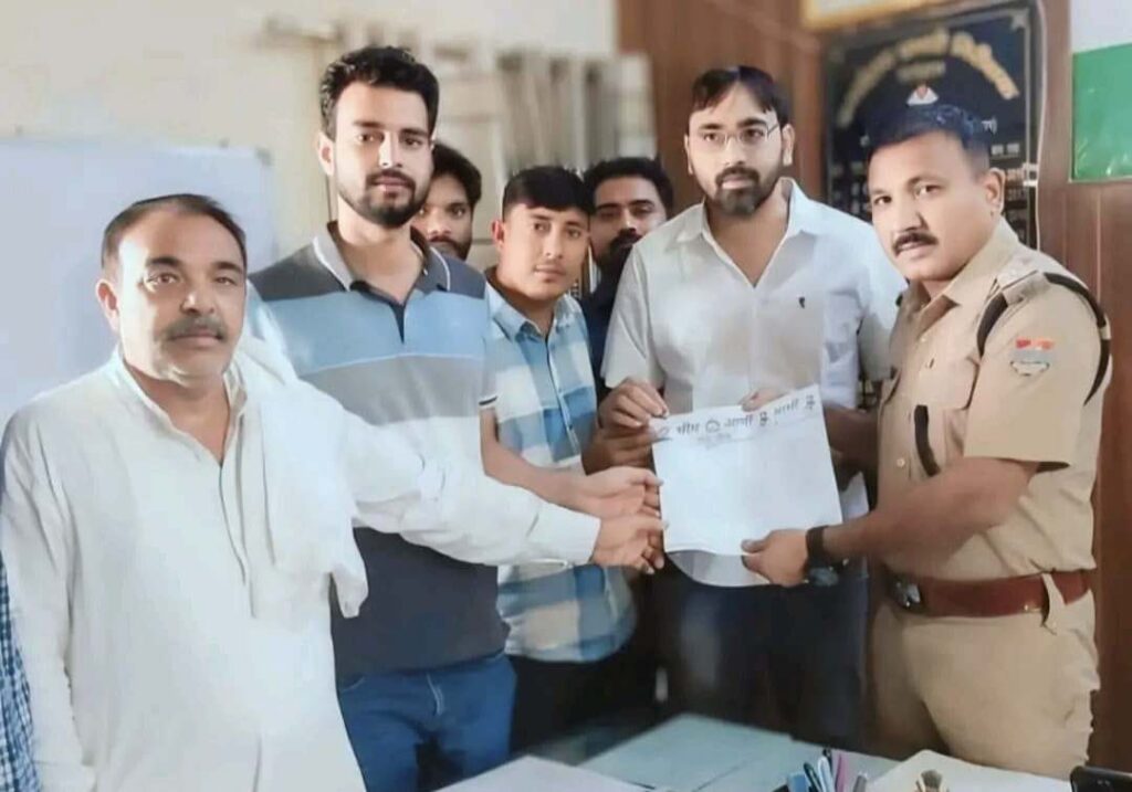 पैगम्बर मोहम्मद साहब की शान में की गई गुस्ताखी को लेकर मुस्लिम समाज में रोष ,दिया ज्ञापन,,,