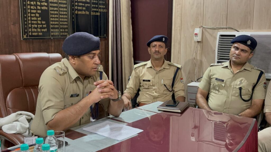 पुलिस कप्तान प्रमेन्द्र सिंह डोबाल के कुशल नेतृत्व में हरिद्वार पुलिस ने एक और जघन्य हत्या की गुत्थी सुलझाकर न्याय की जीत का लहराया परचम,,,