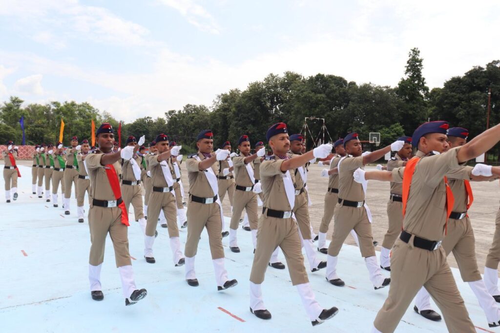 तकनीक से लैस ट्रेनिंग, अनुशासन और समर्पण की बनी मिसाल, अर्जुन सिंह सर्वांगसर्वोत्तम, महिला कांस्टेबल प्रिया ने किया नेतृत्व
