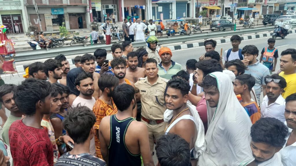 कांवड़ यात्रा मार्ग पर आज एक बड़ी अनहोनी पुलिस की तत्परता और सूझबूझ से टली,,,
