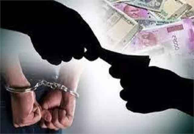 विजिलेंस टीम ने काशीपुर प्रभारी मंडी सचिव पूरन सिंह सैनी को 1.20 लाख रुपये की रिश्वत लेते हुए किया रंगेहाथ गिरफ्तार ,,,