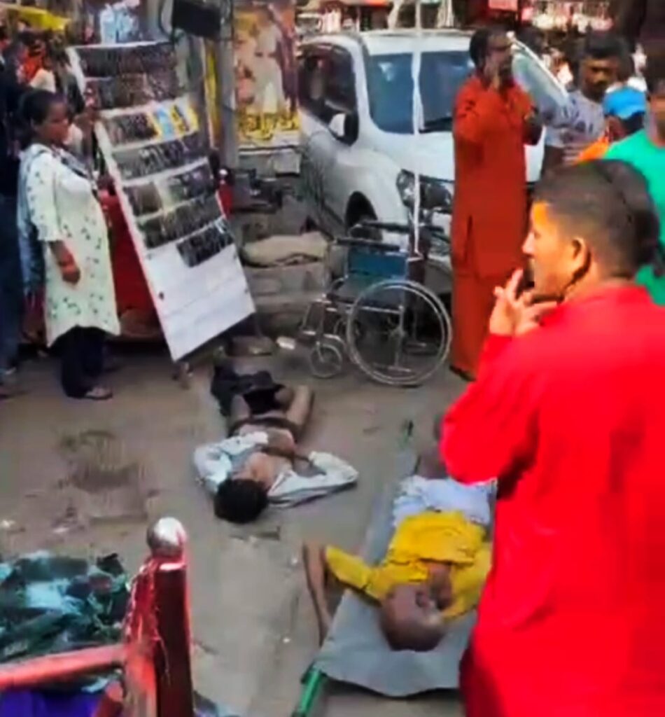 मनसा देवी मंदिर में हुई भगदड़ की प्रारंभिक जांच से संकेत मिला है कि बिजली करंट की अफवाहों के चलते फैले अफरातफरी के कारण हुआ हादसा,,,