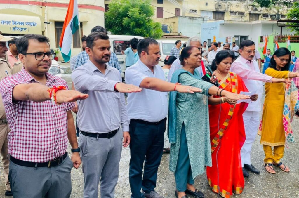 स्वतंत्रता दिवस के उपलक्ष में नगर निगम ने निकाली तिरंगा रैली,लोगों को किया देशभक्ति और स्वच्छता के प्रति जागरूक,,,