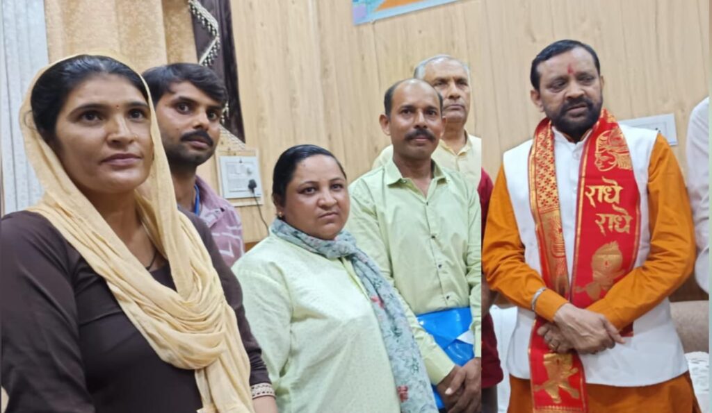 सफाई कर्मियों ने राज्य सफाई कर्मचारी आयोग के उपाध्यक्ष भगवत प्रसाद मकवाना को सौंपा 6 सूत्रीय मांग पत्र,,,