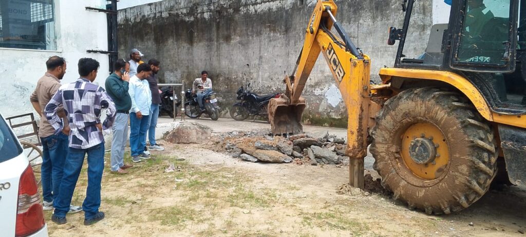 भूमाफियाओं के सामने नतमस्तक ,सरकारी जमीन पर अतिक्रमण कराने की कवायद पर काम करता नगर पंचायत कलियर प्रशासन,,,