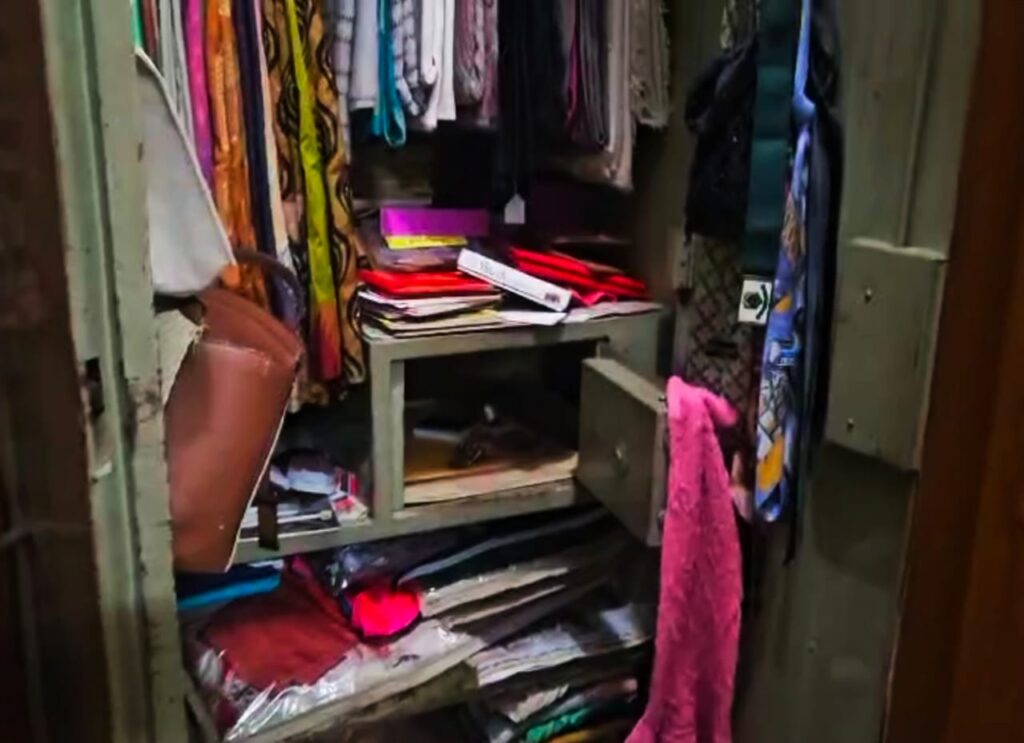 बदमाश घर से नकदी, जेवरात और लाइसेंसी रिवॉल्वर समेत कारोबारी की कार लेकर हुवे फरार,,,