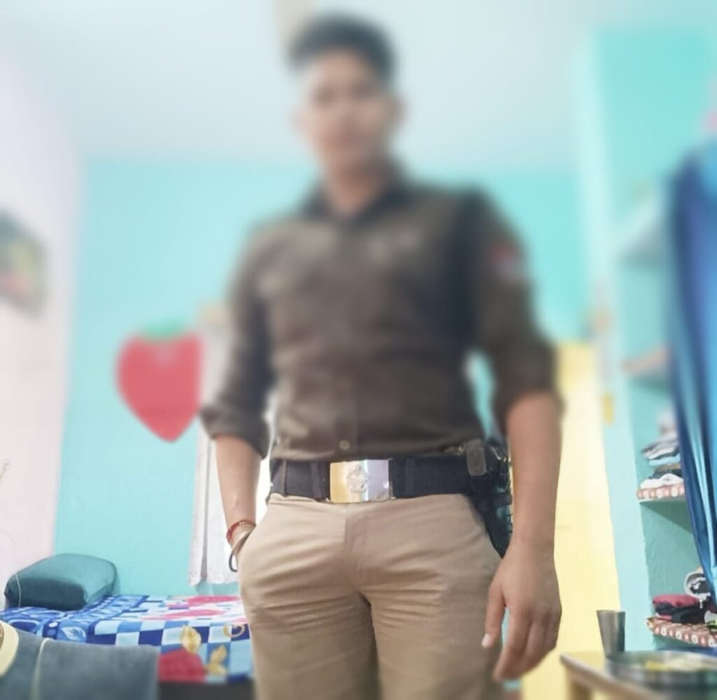 पुलिस में भर्ती कराने का झांसा देकर रुड़की निवासी युवती का तीन साल तक शारीरिक शोषण, ब्लैकमेलिंग और धमकी देने वाले कांस्टेबल पर पहली बार ही नहीं लगे ऐसे संगीन आरोप,,,