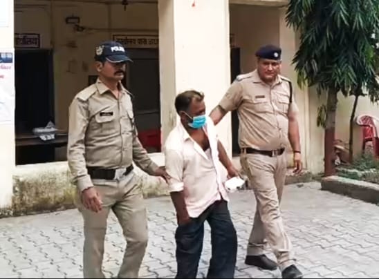 पुलिस टीम ने छापेमारी कर मिस्सरपुर निवासी आरोपी बब्लू पुत्र धर्म सिंह को गिरफ्तार कर लिया।तलाशी के दौरान पुलिस को आरोपी के कब्जे से मिली 80 ग्राम अवैध चरस,,,