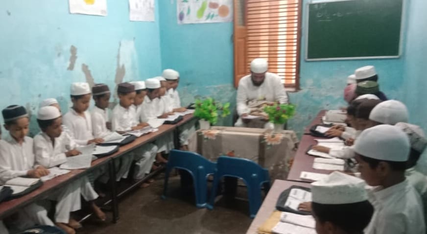 मकतब ए इकरा में निशुल्क शिक्षा हासिल कर रहे बच्चों के परीक्षा में बेहतर प्रदर्शन की उलेमाओं ने की कामना,,,