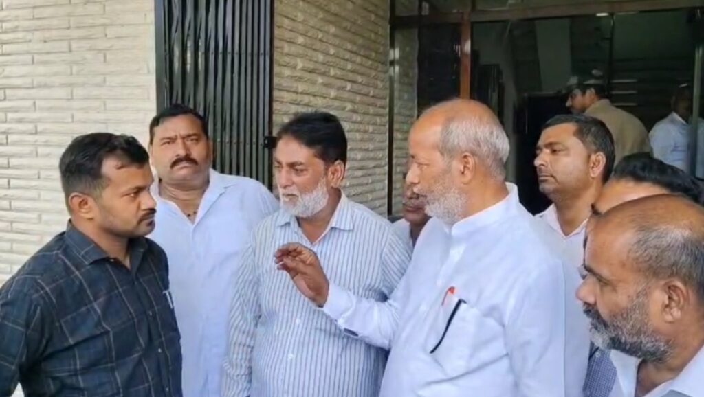 फर्जी अस्पतालों पर जल्द ही लिया जायेगा एक्शन,,,दीपक सेठ ज्वाइंट मजिस्ट्रेट