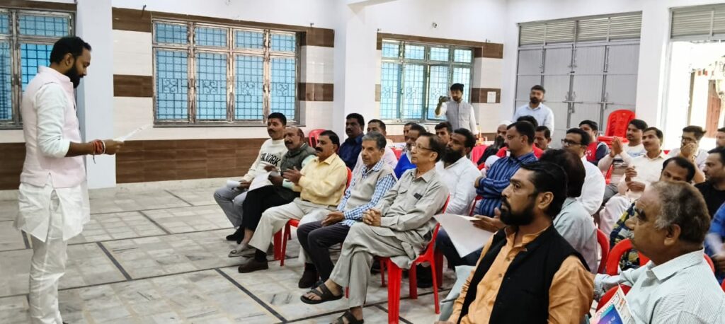 ग्यारह नवंबर को मदरसा रहमानिया में लगेगा विशाल निशुल्क स्वास्थ्य शिविर,वरिष्ठ समाजसेवी इं०चैरब जैन ने दी जानकारी,,,