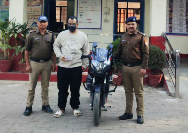 डोईवाला क्षेत्र में बुजुर्ग महिला से मंगलसूत्र झपटने वाले आरोपी को दून पुलिस ने महज 12 घंटे में किया गिरफ्तार,,,