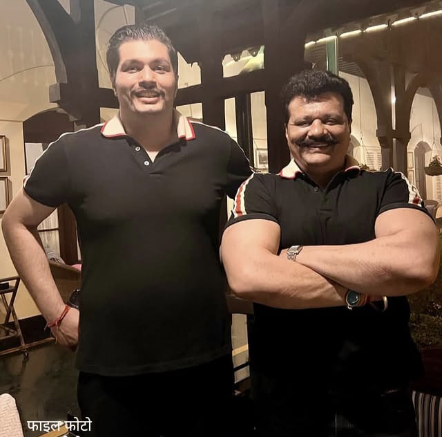 राजधानी में पूर्व मुख्य सचिव एस. रामास्वामी के बेटे आर. यशोवर्धन से मारपीट के मामले में राजपुर थाना पुलिस ने खानपुर के पूर्व विधायक कुंवर प्रणव चैंपियन के बेटे दिव्य प्रताप सिंह और सस्पेंड गनर कांस्टेबल राजेश सिंह पर गंभीर धाराओं में किया मुकदमा,,,