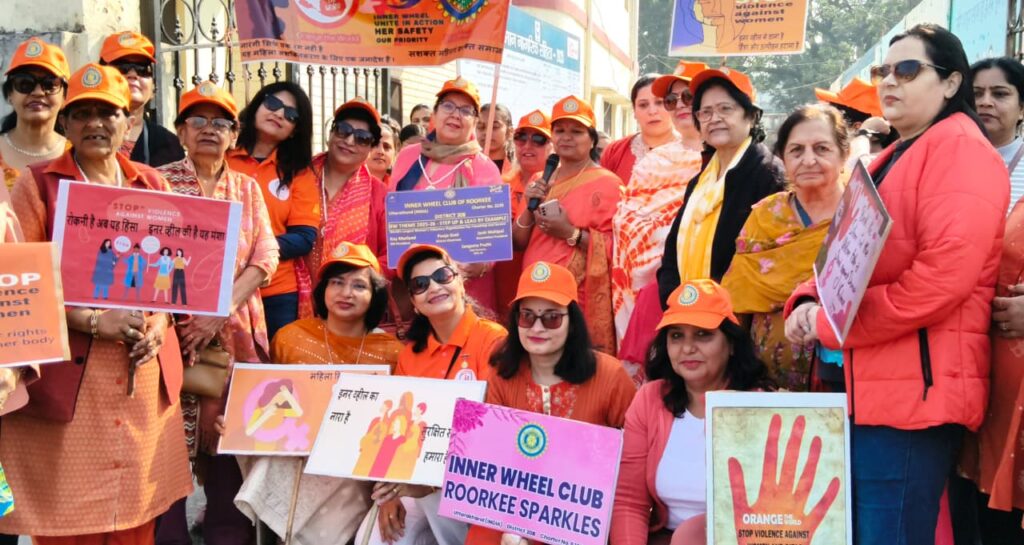 इनरव्हील क्लब द्वारा ऑरेंज कैंपेन के अंतर्गत महिला जागरूकता रैली निकाल दिया महिलाओं के खिलाफ अपराध व शोषण रोकने का संदेश,,,