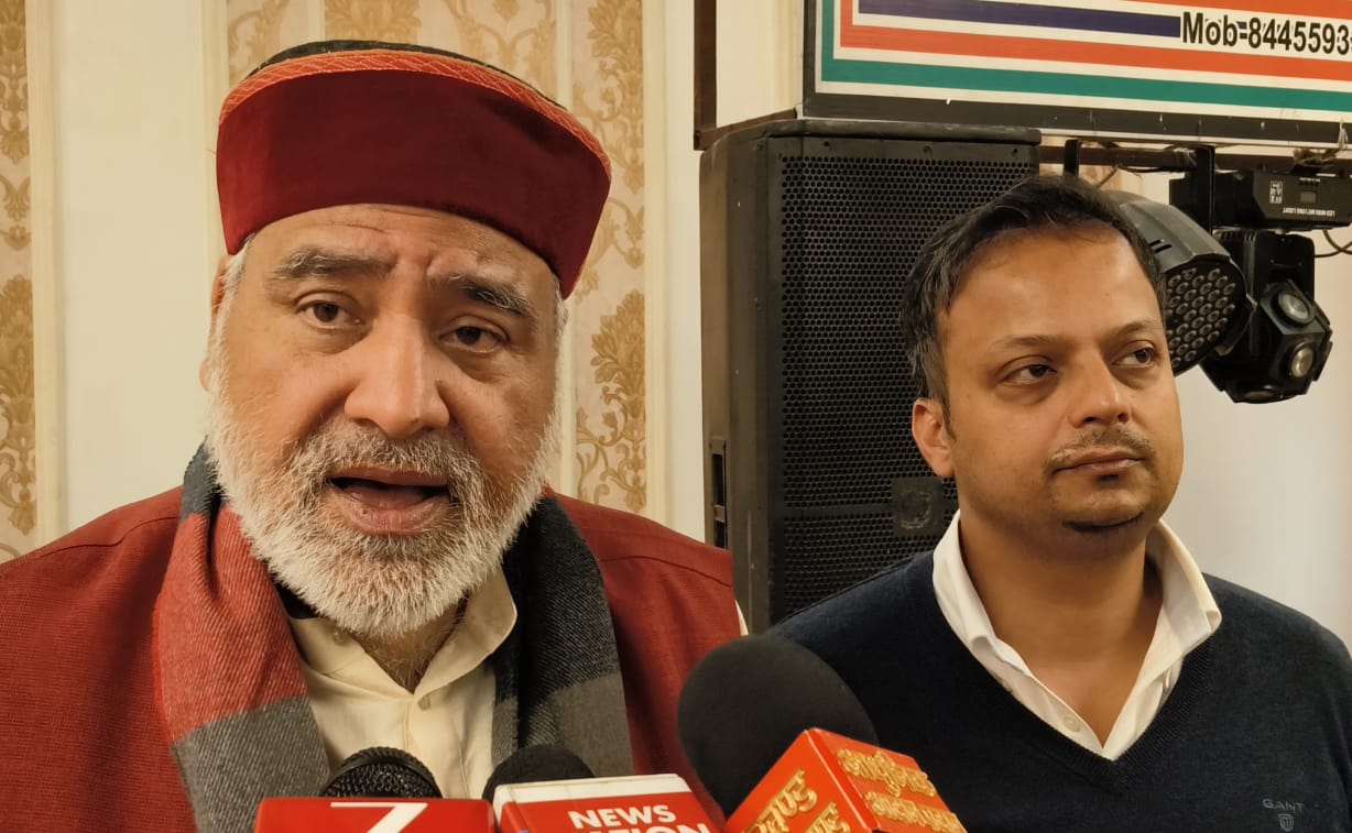 बीस सूत्रीय क्रियान्वयन समिति के उपाध्यक्ष (राज्य मंत्री) ज्योति प्रसाद गैरोला ने प्रेसवार्ता कर उत्तराखंड में विकास पूरक योजनाओं की दी जानकारी,,,