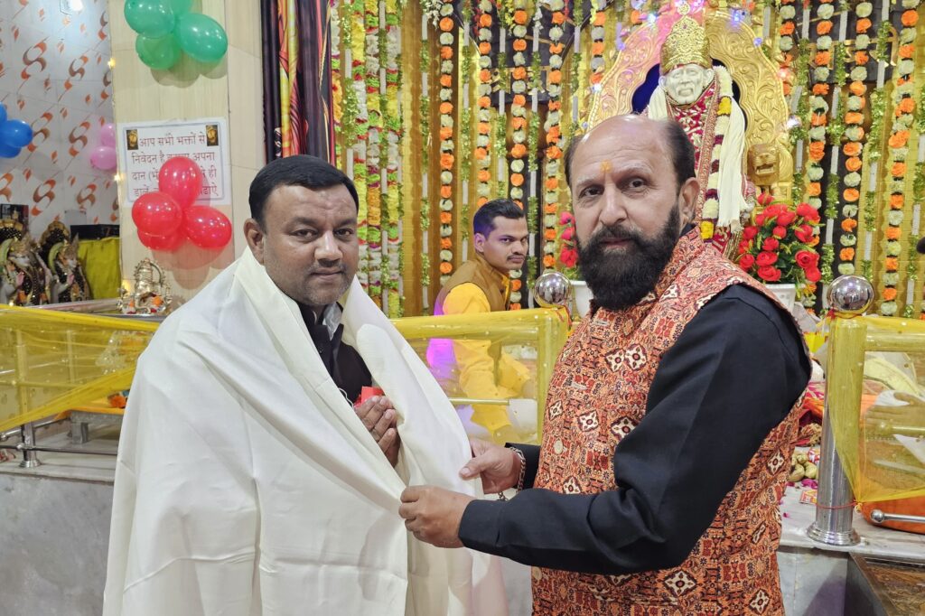 शिवपुरम में श्री शिर्डी साईं धाम का 15-वां स्थापना दिवस समारोह मनाया गया धूमधाम से,पूर्व मेयर गौरव गोयल ने लिया आशीर्वाद,,,