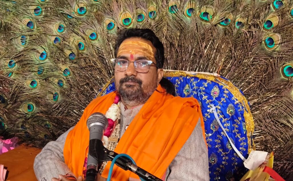 श्रीमद् भागवत कथा में भगवान श्रीकृष्ण की लीलाओं का किया वर्णन,पूर्व मेयर गौरव गोयल ने आरती कर लिया महाराज जी का आशीर्वाद,,,