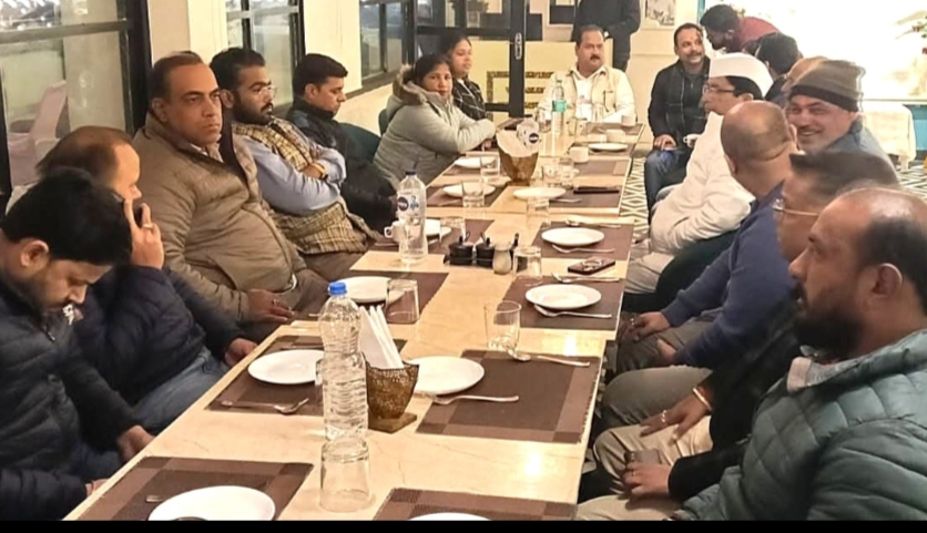 कांग्रेस सेवादल की देर शाम एक बैठक मध्य हरिद्वार स्थित होटल जगत इन में हुई सम्पन्न,,,