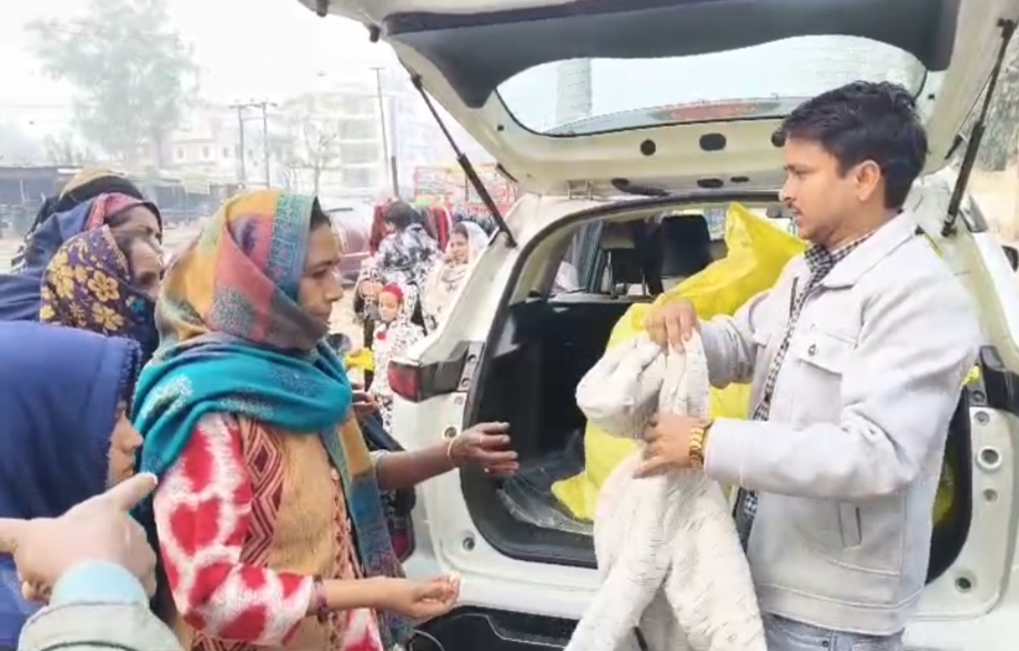 पत्रकारिता जगत का उभरता सितारा व प्रेस क्लब महानगर रुड़की के सचिव सलमान मलिक बने गरीबो व बेसहारा लोगो के ठिठुरती ठंड में सहारा,,,