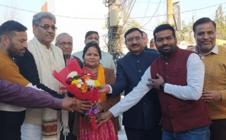 वार्डो में लगे विशेष शिविर: निगम रुड़की की महापौर अनीता देवी अग्रवाल द्वारा जनसमस्याओं के त्वरित समाधान के उद्देश्य से की एक सराहनीय पहल,,,