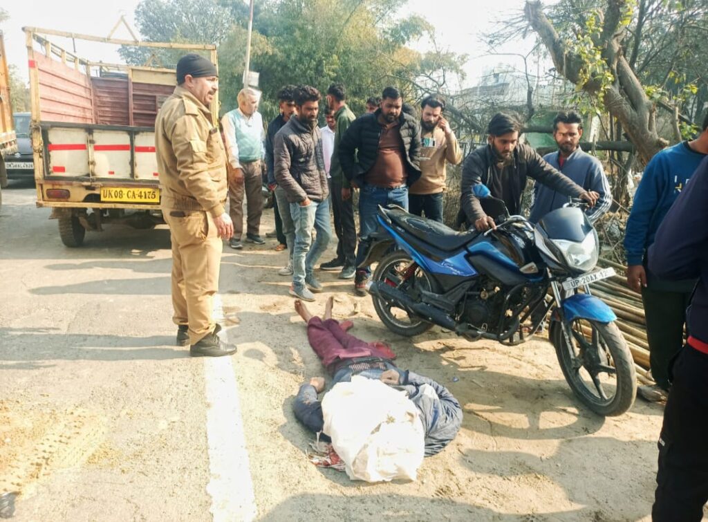 बहादराबाद से पिरान कलियर को जाने वाले मार्ग पर  एक दर्दनाक सड़क हादसे में एक युवक की गयी जान,,,