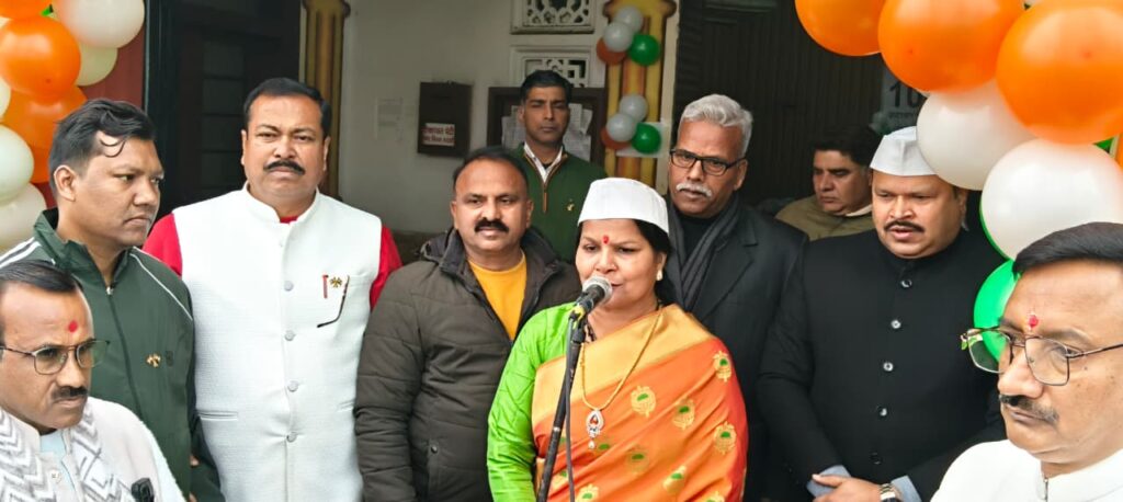 नगर निगम में हुआ ध्वजारोहण,मेयर अनीता ललित अग्रवाल ने दी गणतंत्र दिवस की शुभकामनाएं,,,