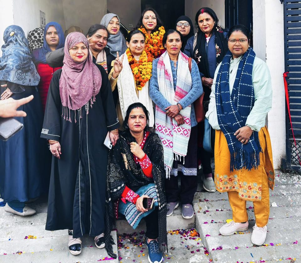 माननीय उच्च न्यायालय ने महिला एवं बाल विकास विभाग की सीडीपीओ वर्षा शर्मा के स्थानांतरण पर लगाई अंतरिम रोक ,,,