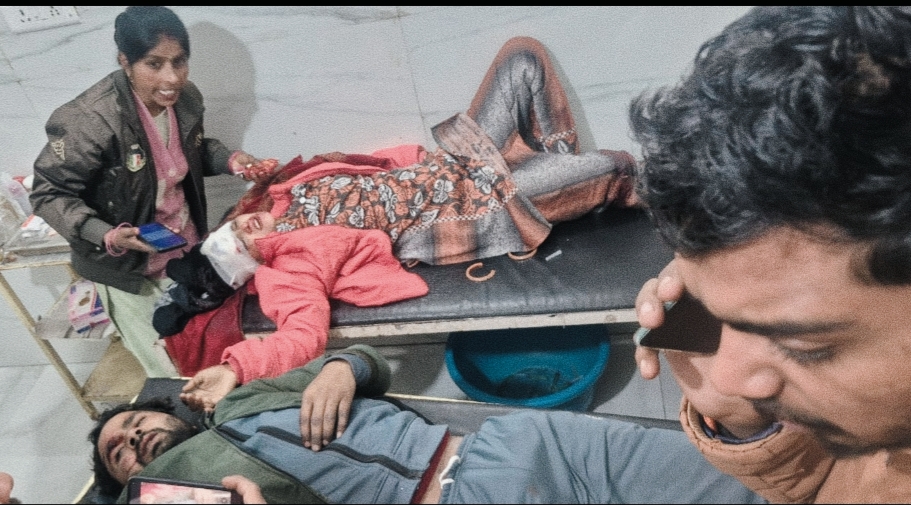 लक्सर से इस वक्त एक दिल दहला देने वाली खबर आयी सामने,डंपर की टक्कर से मोके पर मासूम की मौत,इलाज के दौरान पिता हुई दर्दनाक मौत से परिजनों का बुरा हाल,,,