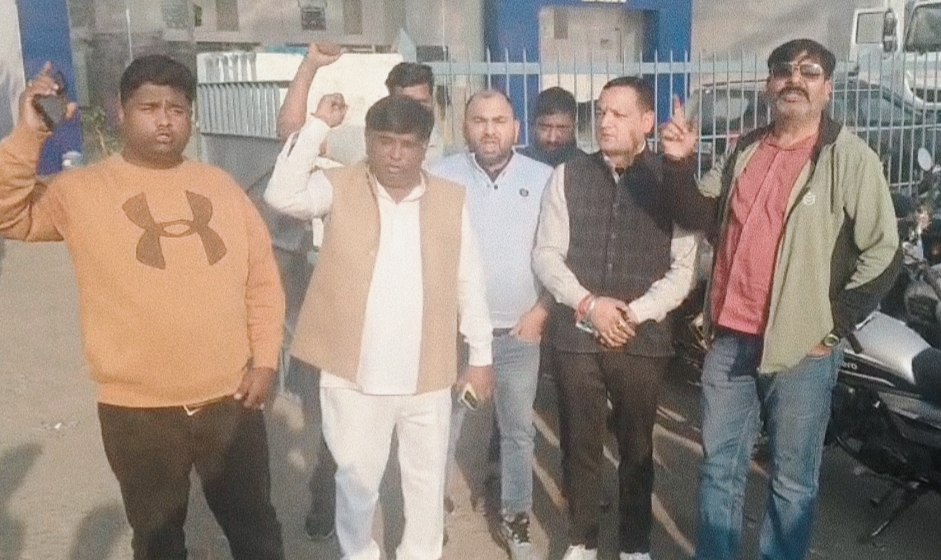 उपभोक्ता डंपर खरीदार ने डीपीएम ट्रकिंग कंपनी पर धोखाधड़ी, मानसिक उत्पीड़न और आर्थिक शोषण के लगाये आरोप,,,