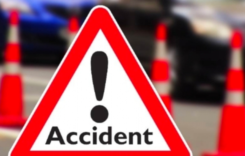 स्कूल बस की चपेट में आने से एक युवक की अस्पताल में उपचार के दौरान हुई मौत ,,,