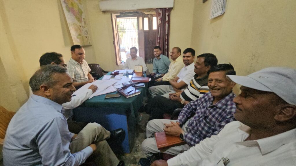 टीकम सिंह को एक बार फिर मिला जिला बंदोबस्त अधिकारी का चार्ज,,,