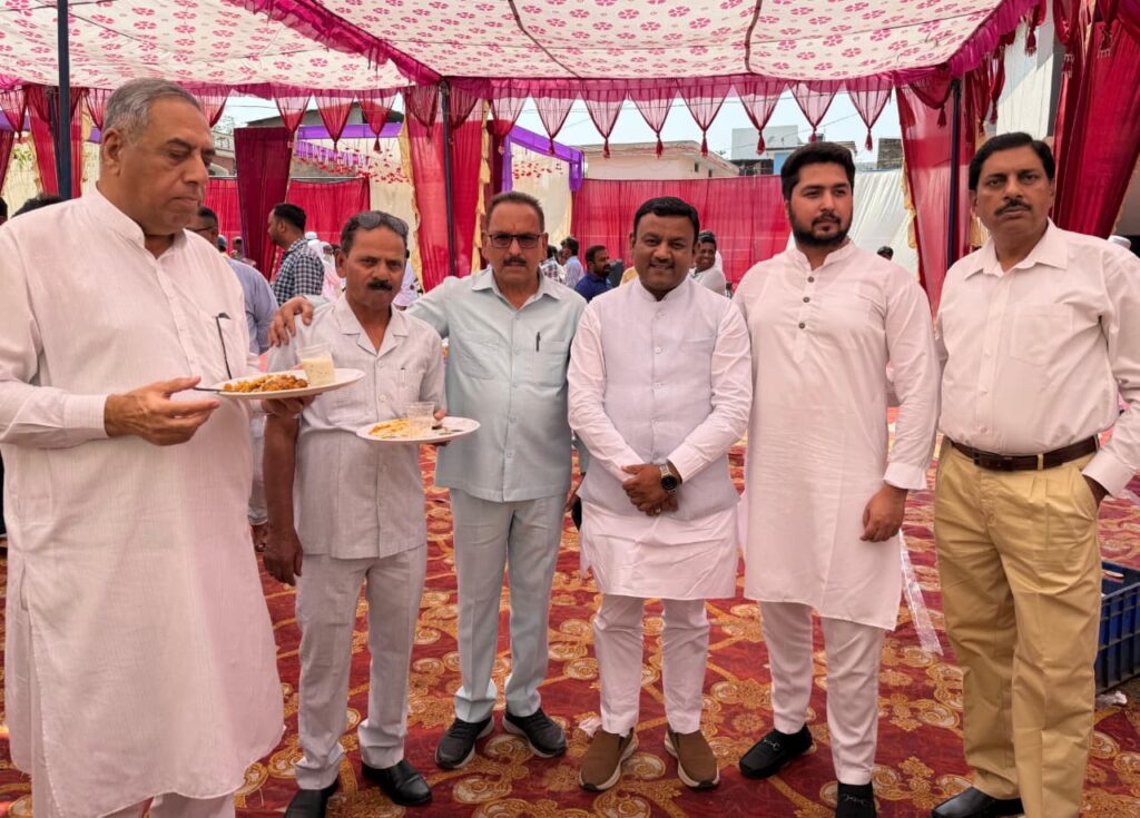 इमरान देशभक्त की सुपुत्री व पुत्र की शादी सादगी के साथ संपन्न,विवाह में गणमान्य नागरिकों सहित विभिन्न दलों के नेताओं,समाजसेवियों ने भाग लेकर वर-वधु को दिया आशीर्वाद,,,