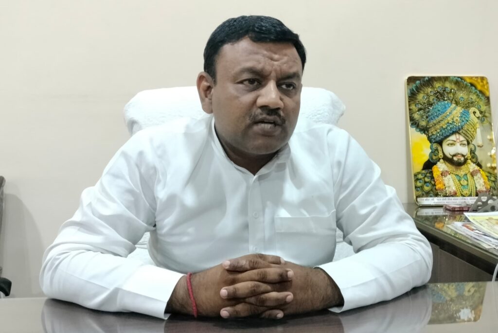पूर्व मेयर गौरव गोयल ने प्रेसवार्ता कर नगर विधायक पर लगाया जान से मारने की धमकी देने का आरोप,,,