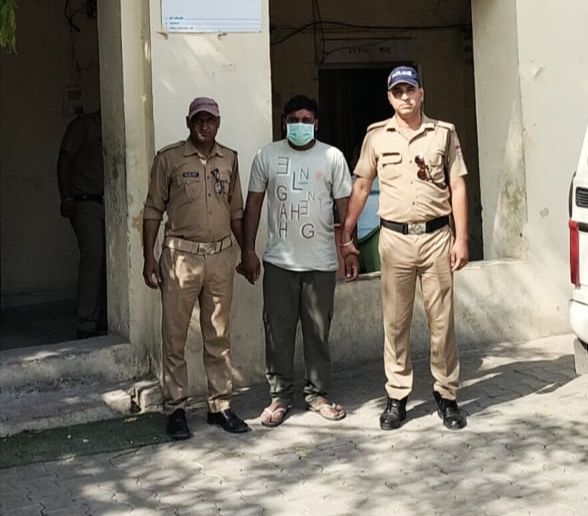 पिल्ला गैंग के नेटवर्क पर शिकंजा कसते हुए पुलिस ने गैंग को नशा, पैसा और हथियार मुहैया कराने वाले एक और आरोपी को किया गिरफ्तार ,,,